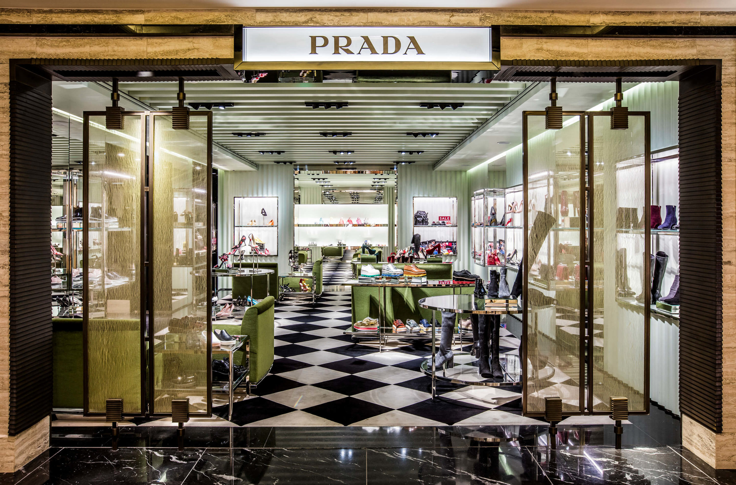 Prada, Harrods