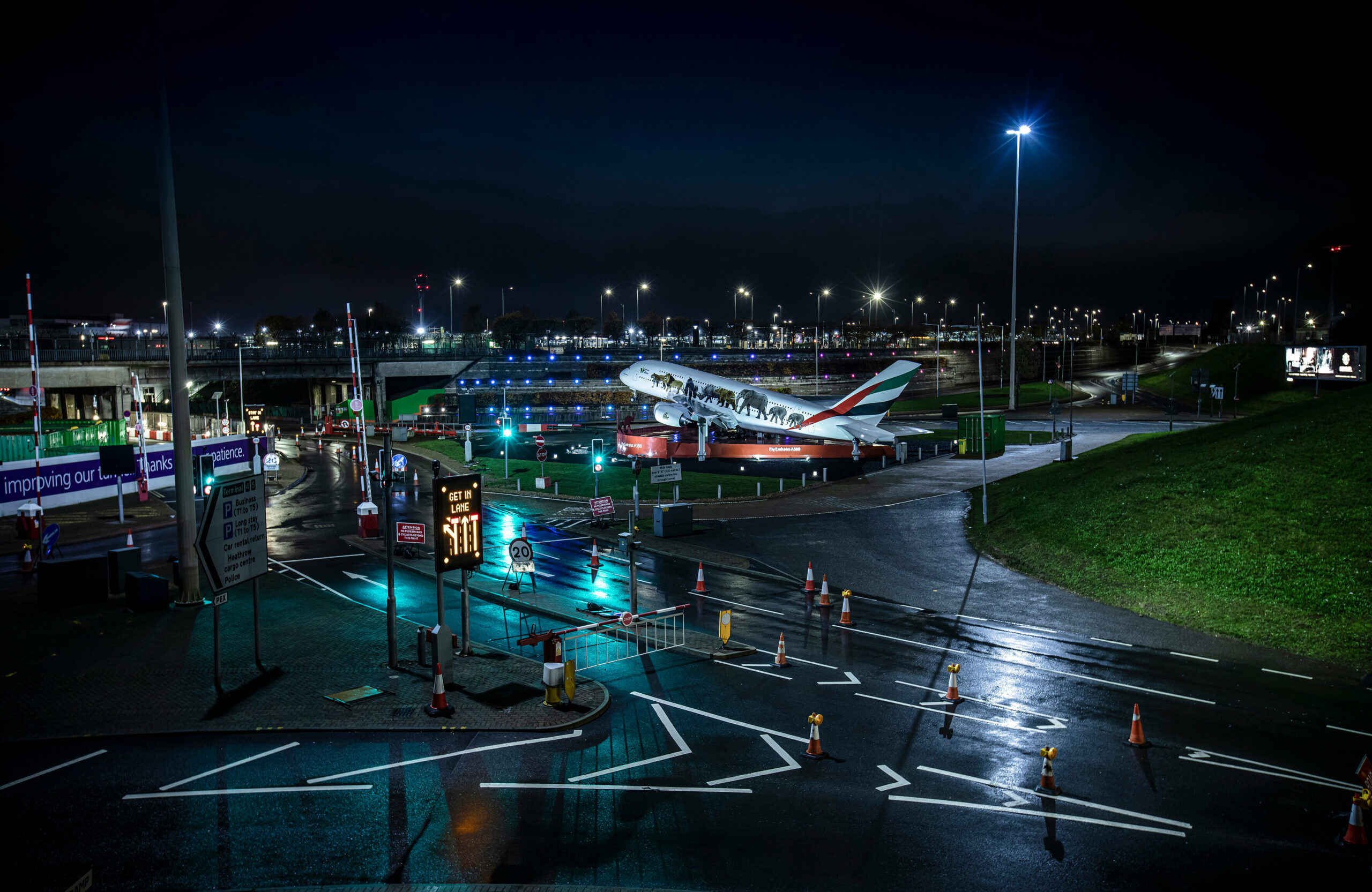 The deserted approach road to Heathrow